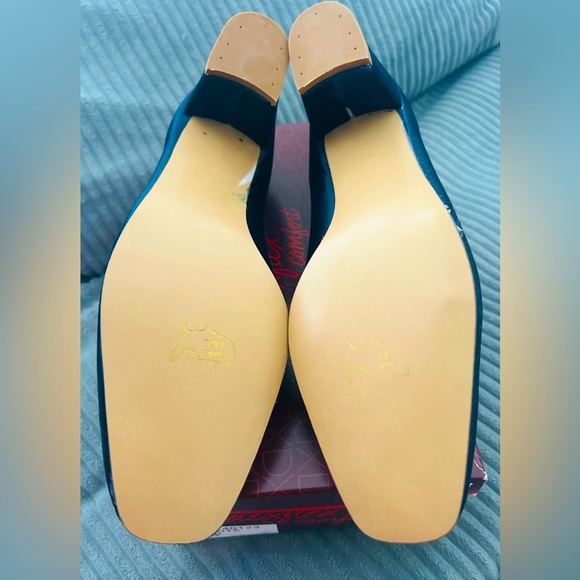 Coloriffics Navy Blue Chunky Heel Satin Pumps 10W - Picture 5 of 5